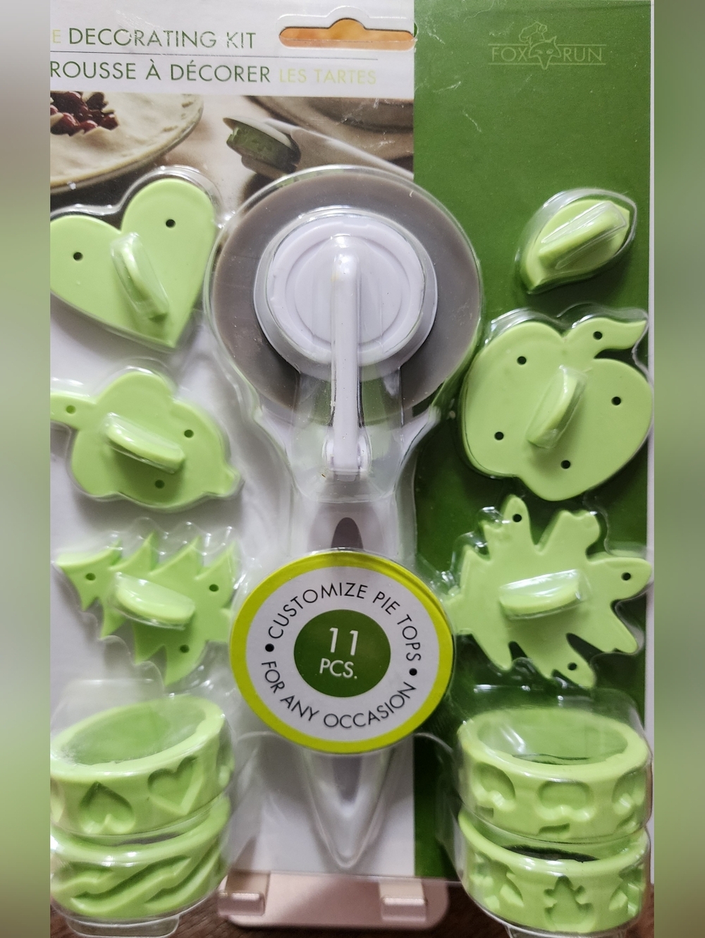 Fox Green Pie Top Decorating Kit - 11 Pc